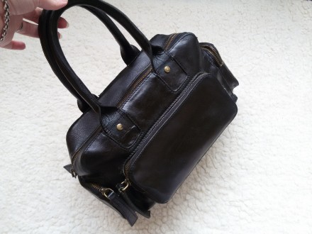 Кожаная сумка hi-design в отличном состоянии
качественная, практичная и очень с. . фото 2
