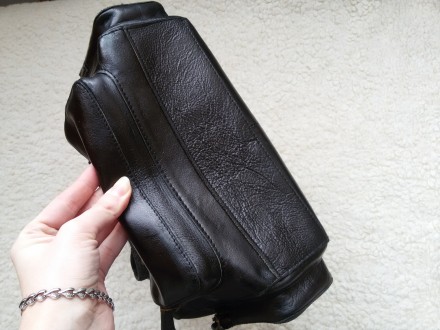 Кожаная сумка hi-design в отличном состоянии
качественная, практичная и очень с. . фото 4