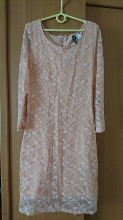 Продам плаття у відмінному стані персикового кольору.розмір 36. . фото 2