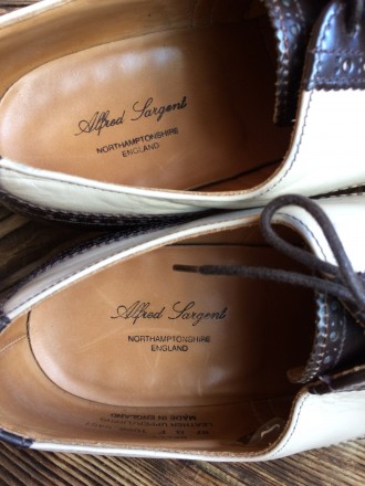 Alfred Sargent - английский премиум-бренд
Шикарные двуцветные броги
2200 грн (. . фото 9
