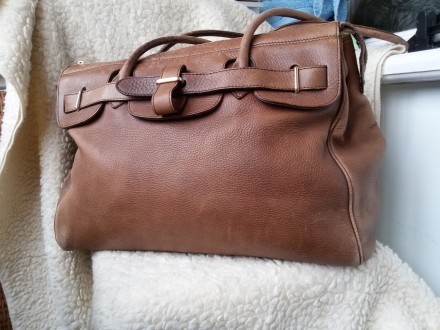 Очень большая и вместительная сумка из качественной мясистой мягкой кожи в хорош. . фото 3