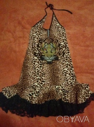 Платье с тигром в идеальном состоянии. Юбка снизу рюш. Размер М. . фото 1