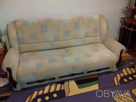 Продам 2-х местный диван в хорошем состоянии.
общий размер с подлокотниками и б. . фото 1