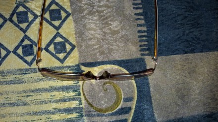 продам новые очки с диоптрией-2,очень красивые,при носке не видно что имеются ди. . фото 4
