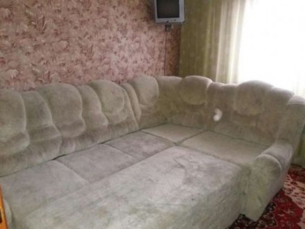 Угловой диван в хорошем состоянии,пружины новые.угол ставится с любой стороны.ес. . фото 4