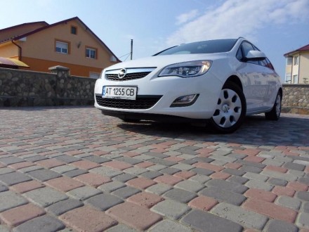 Opel Astra J 2012 Свіжопригнана по новому закону, ідеальний стан. Машина в рідні. . фото 4
