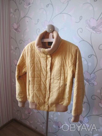 Продам женскую курточку на осень-весну в хорошем состоянии. 

Цвет песочный (к. . фото 1