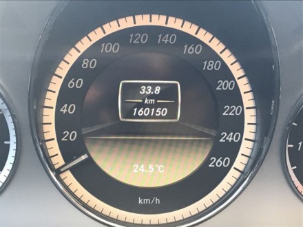 Mercedes w212 E 250 cdi Sport paket Avangarde . Потужність двигуна 204 к.с дизел. . фото 4