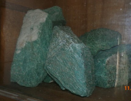 Амазонит Кольского п-острова-камень неувядаемой молодости.Предводительница племе. . фото 2