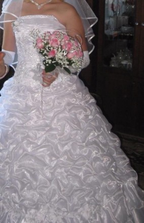 Свадебное платье 44-46 размер,на высокую девушку,не венчаное,одето один раз!. . фото 4