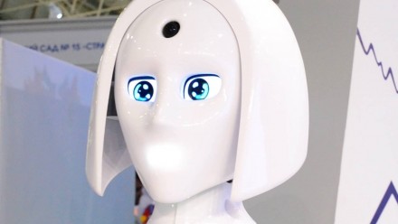 Робот КІКІ Робот Кікі максимально подобная человеку. Она не только имеет голубые. . фото 4