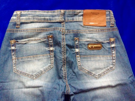 Якісні тонкі джинси,прямі,куплені в REPORTER.. . фото 4