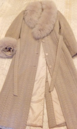 Продам своё красивое и строгое, для настоящей леди, зимнее, утеплённое пальто. П. . фото 7