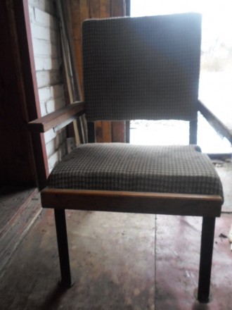 Мебель имеет металлический каркас:

1кресло -170 грн (2 кресла -380грн):
1 ст. . фото 2