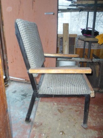Мебель имеет металлический каркас:

1кресло -170 грн (2 кресла -380грн):
1 ст. . фото 3