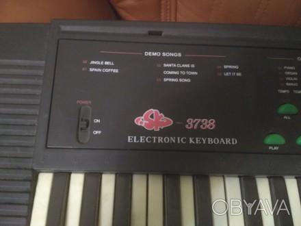 Детское електроное пианино, так же можна вставлять батарейки, отличное состояние. . фото 1