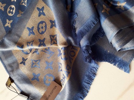 Красивые двухсторонние шарфики LV. 
Насыщенные цвета, качественная копия извест. . фото 3
