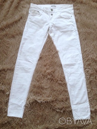 Продам белые штаны фирма Terranova в идеальном состоянии . Без пятен!Надевала од. . фото 1