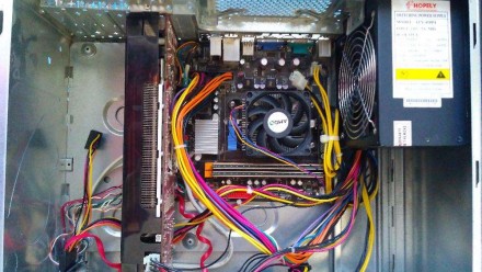 Продается хороший игровой компьютер
Процессор AMD Phenom 4 ядра с частотой 2.8М. . фото 2