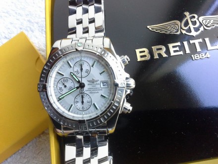 Продам оригинальные мужские часы фирмы Breitling, модель Chronomat Evolution B13. . фото 2