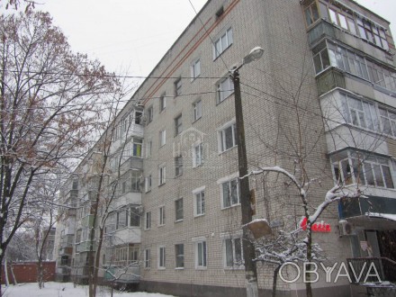 3 комнатная квартира общей площадью 50м2, жилой 33м2, кухней 5м2 расположена на . Льотне училище. фото 1