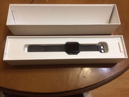 Продам Новые Apple Watch series 2
38mm Space Gray Aluminum Case Black wouen nyl. . фото 3