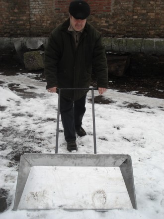 Лопата для снега широкая, двуручная,
ширина - 1 метр. . фото 2