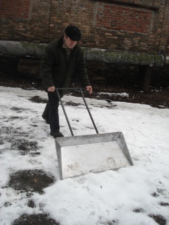 Лопата для снега широкая, двуручная,
ширина - 1 метр. . фото 4
