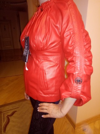 продається нова куртка жіноча. 
фабрична Туреччина. 
шкіра натуральна.
фасон . . фото 5