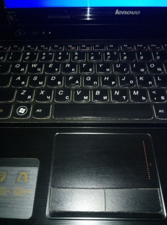 Ноутбук lenovo G575 model 20081 . Есть все документы . 
Диагональ экрана-15.6. . . фото 3