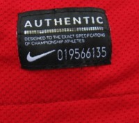 футболка Nike -МЮ , Розмір - L ( висота 63.5 см між пахами 48 см плечі 37см ) По. . фото 4