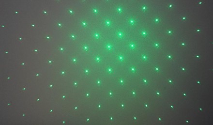 Мощная лазерная указка зеленого цвета, в комплекте с аккумулятором и зарядным + . . фото 6