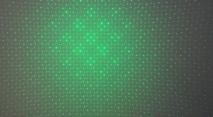 Мощная лазерная указка зеленого цвета, в комплекте с аккумулятором и зарядным + . . фото 7