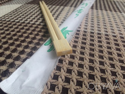 Продам палочки бамбуковые для суши. Длинна 27 см. В упаковке 100 штук. Цена 80 г. . фото 1