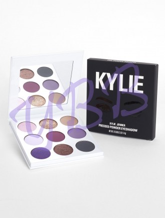 Kylie Cosmetics The Purple Palette это сотни комбинаций вашего образа. Широкая п. . фото 2
