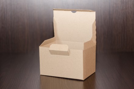Картонная коробка, самосборная.
Коробка сделана из трехслойного гофрокартона. П. . фото 8