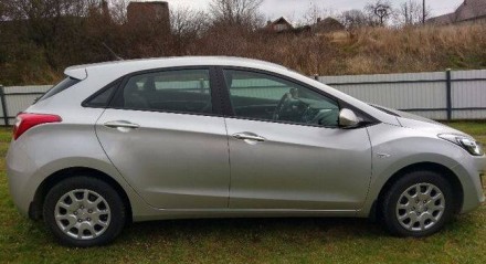 Продам офіційний Hyundai I30 Куплений в Богдан-Авто в листопаді 2015р. Комплекта. . фото 4