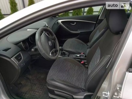 Продам офіційний Hyundai I30 Куплений в Богдан-Авто в листопаді 2015р. Комплекта. . фото 6