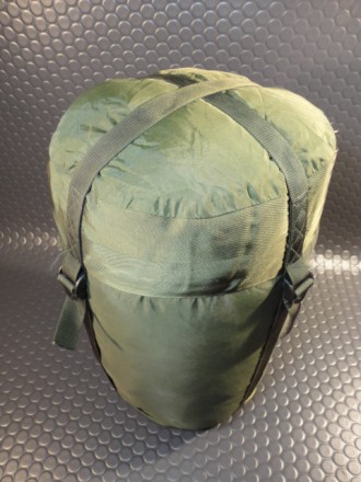 Компрессионные мешки для спальных мешков армии Великобритании.

Армейский ориг. . фото 5