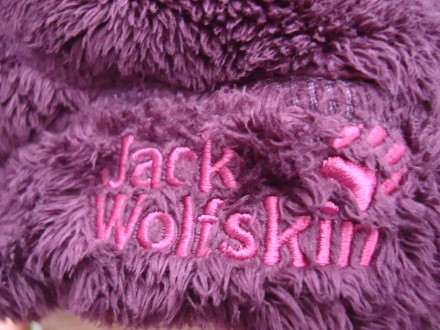 jack wolfskin шапочка детская, теплая ,на возраст от 4 -10 лет,цвет бордовый. . фото 2