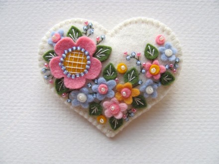 Валентинки - сердечки с вышивкой бисером ручной работы. 
Могут быть выполнены в. . фото 8