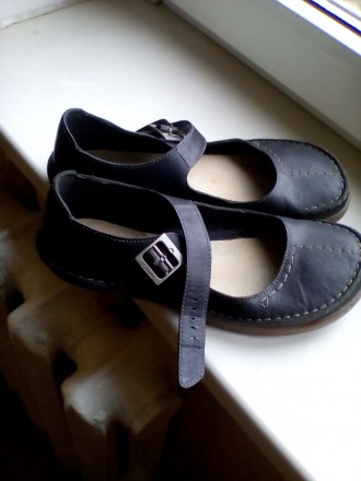 Продаю туфли  черного цвета на полириутановой подошве,фирмы кларкс, размер, их п. . фото 2