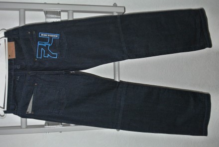 Джинсы подростковые.
Материал: плотный джинс.
Цвет: темно-синий.
Состояние - . . фото 3