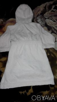Продам махровый халатик для девочки,размер 1-2 года,цена-50 грн.. . фото 3