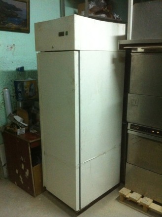 Холодильный шкаф Bolarus S500S, 500л, корпус из окрашеного металла, внутри нерж.. . фото 3