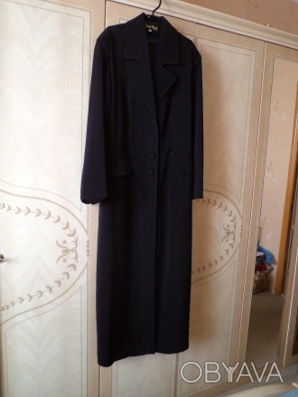 Пальто черное 48-50раз. длинное. легкое в хорошем состоянии.. . фото 1