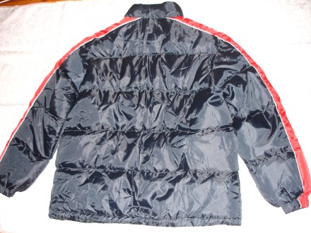 Куртка XXL (56-58 р.), нова, темно-синя з поздовжніми темно-червоними лампасами . . фото 8