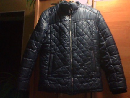 Продам 3-куртки муж.зимние в отличном состоянии б/у---разные размеры 50-52-54.
. . фото 3