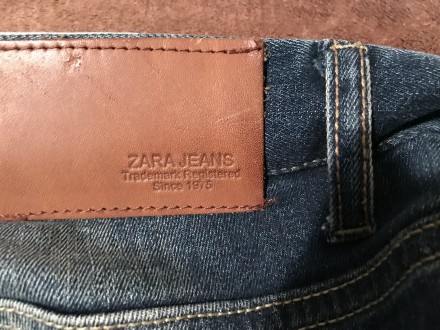 Мужские джинсы Zara Jeans Man

Полуобхват пояса: 55 см
Полуобхват бёдер: 60 с. . фото 7