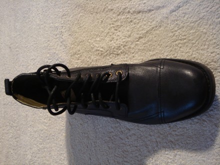 Нові якісні, шкіряні черевики, із США фірми Calvin Klein  на шнурках+замок.. . фото 5
